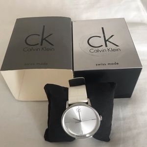 NWT CALVIN KLEIN Accent Women’s Watch